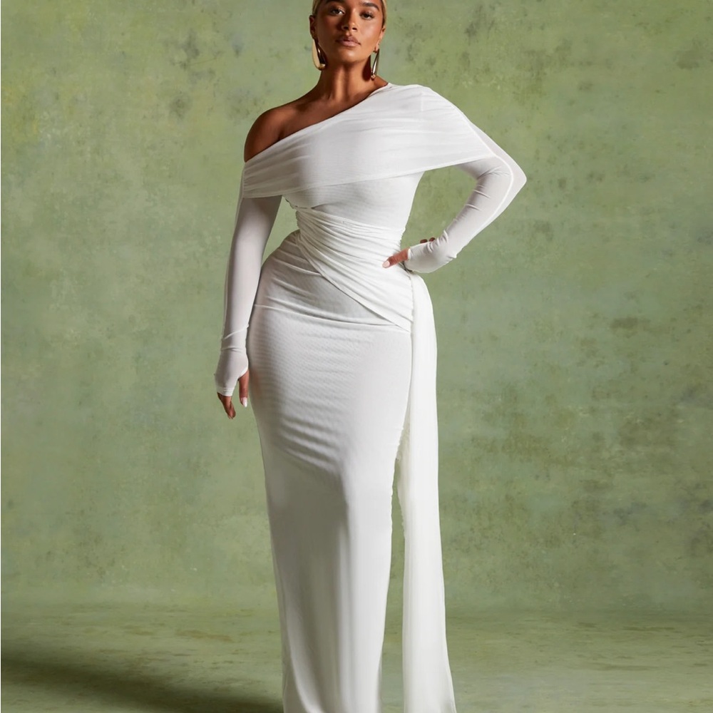 BBXBRAND Verella Mesh Maxi-Yacht White. 
Elegant White One-Shoulder Dress.